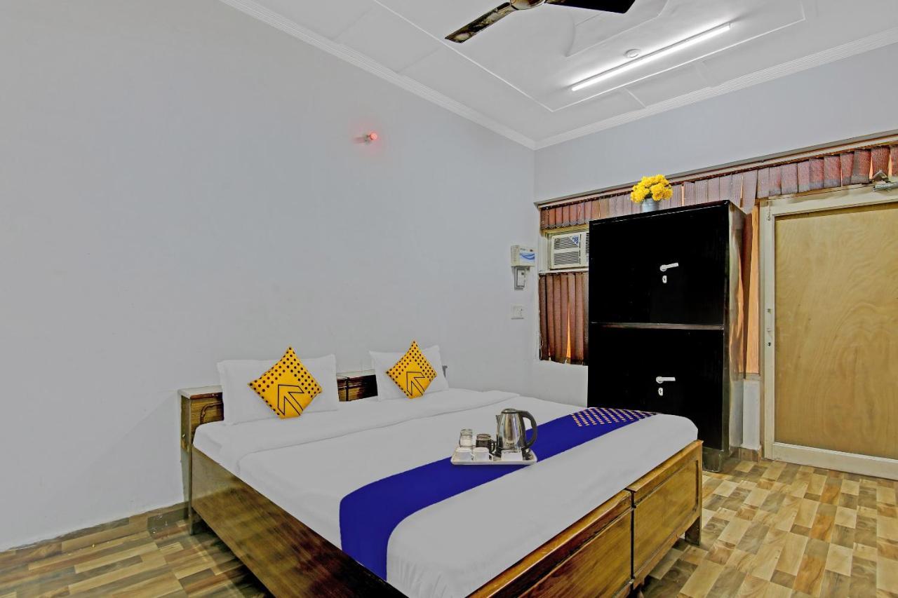 Spot On Shree Naman Guest House Sonipat Zewnętrze zdjęcie