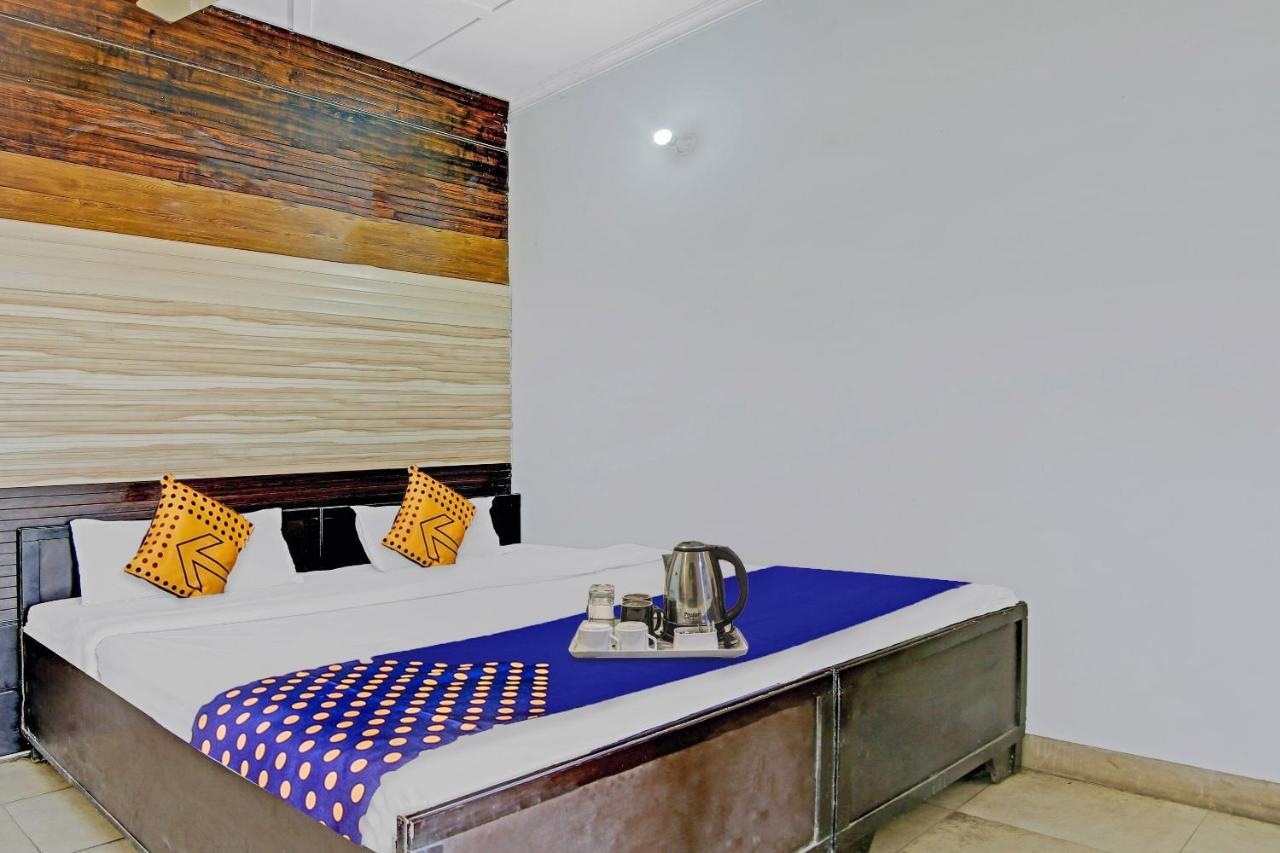 Spot On Shree Naman Guest House Sonipat Zewnętrze zdjęcie