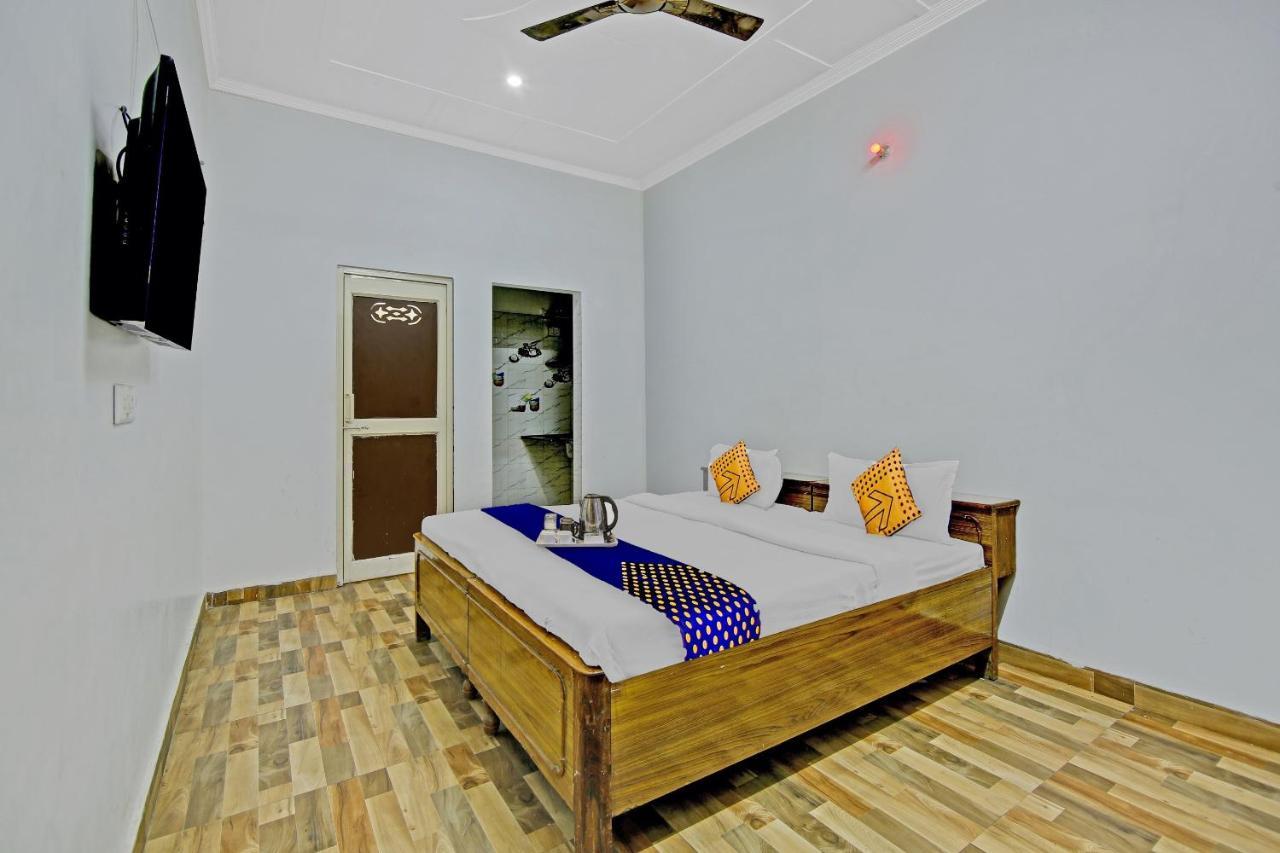 Spot On Shree Naman Guest House Sonipat Zewnętrze zdjęcie