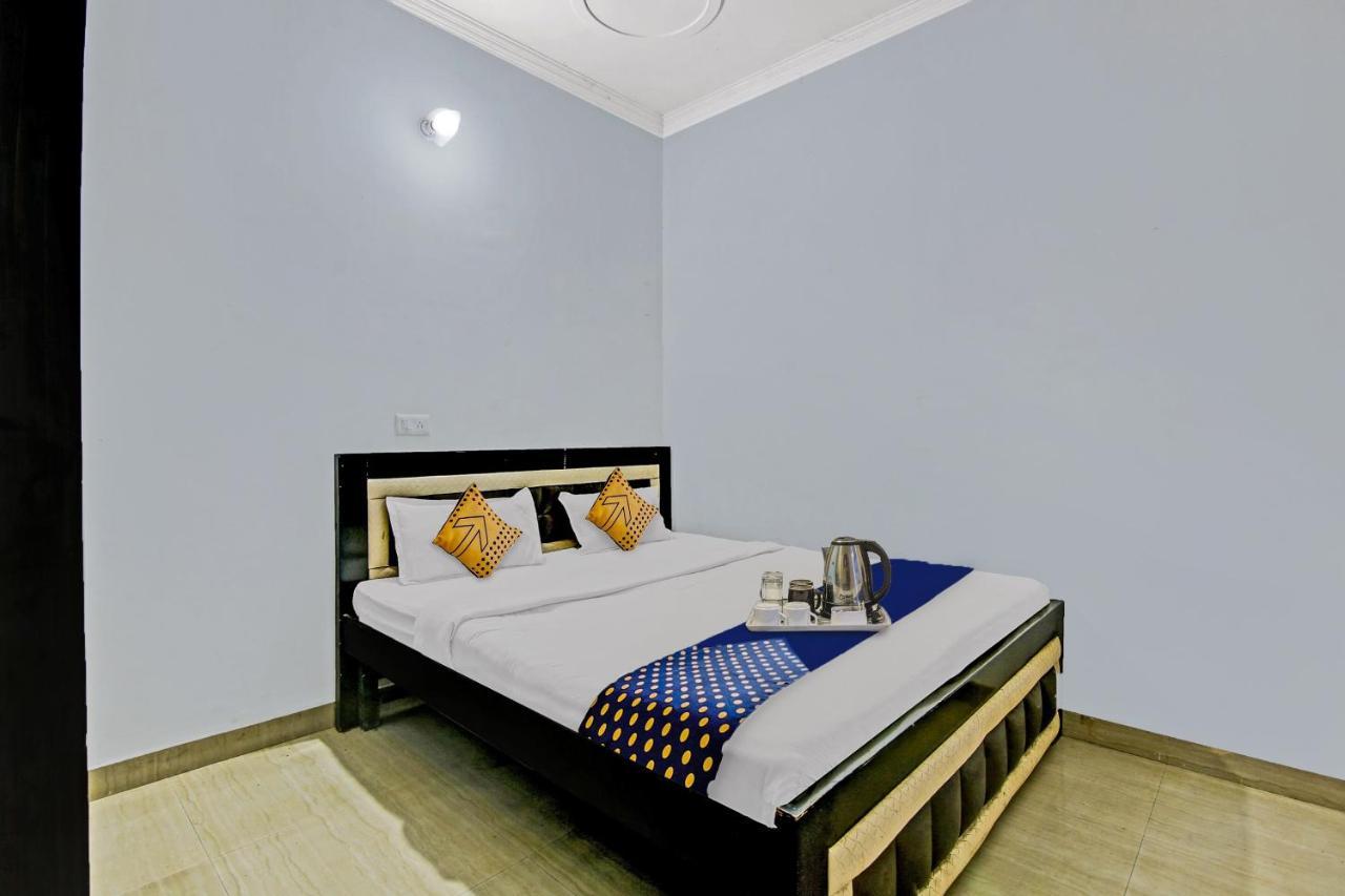 Spot On Shree Naman Guest House Sonipat Zewnętrze zdjęcie