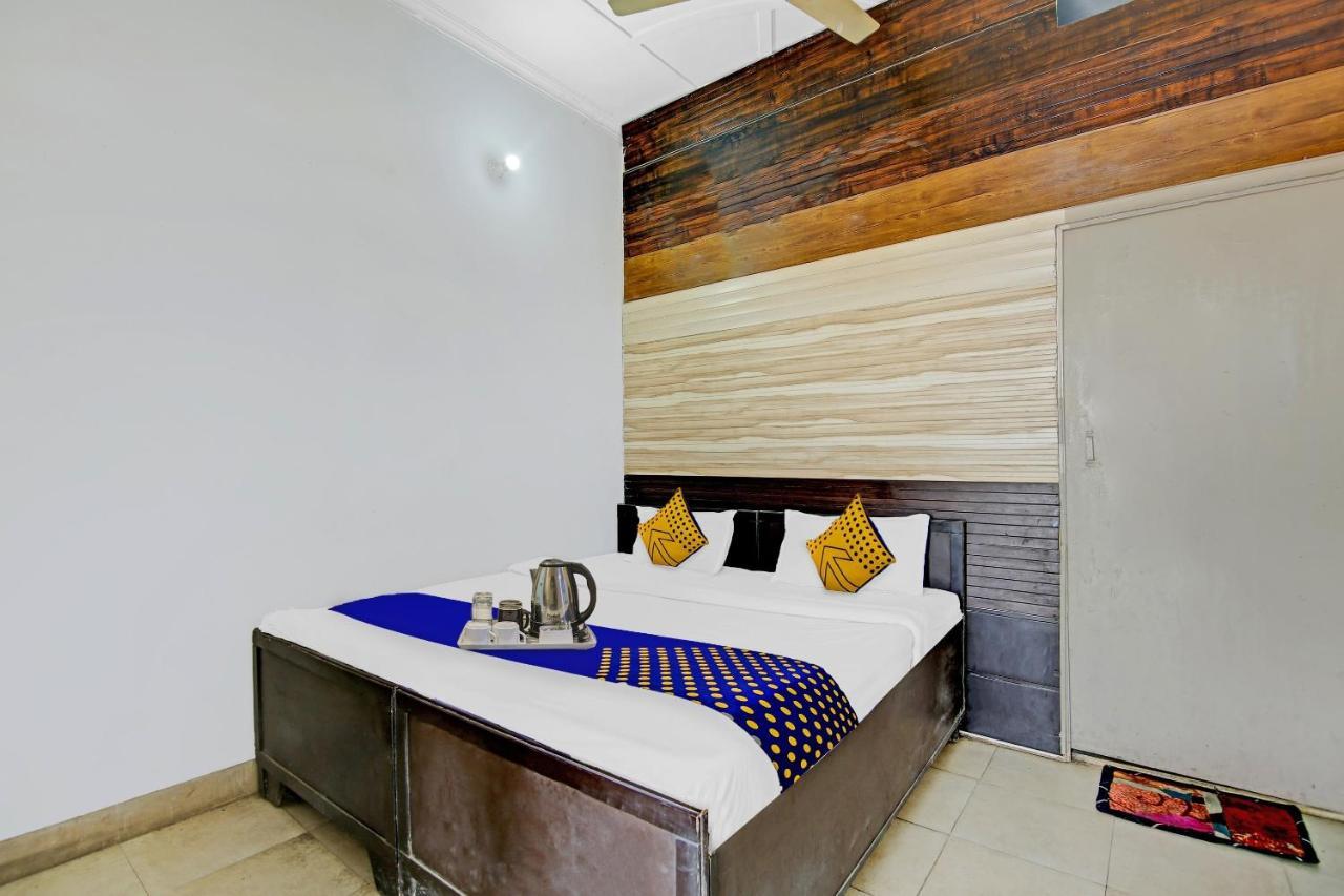 Spot On Shree Naman Guest House Sonipat Zewnętrze zdjęcie